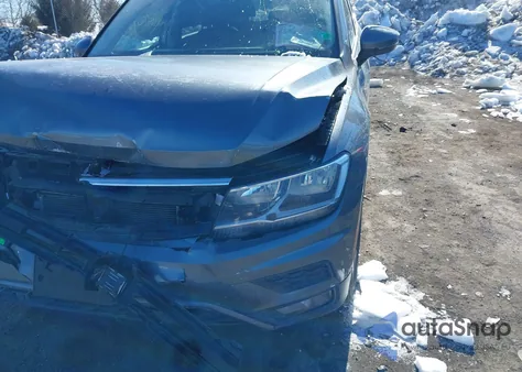 2019 Volkswagen Tiguan 2.0T Se/2.0T Sel/2.0T Sel R-Line/2.0T Sel R-Line Black z USA, uszkodzony, nr VIN 3VV2B7AX3KM034989